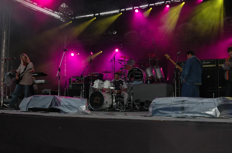 Conexiuni pe scenă în deschiderea concertului Europe de la Brașov